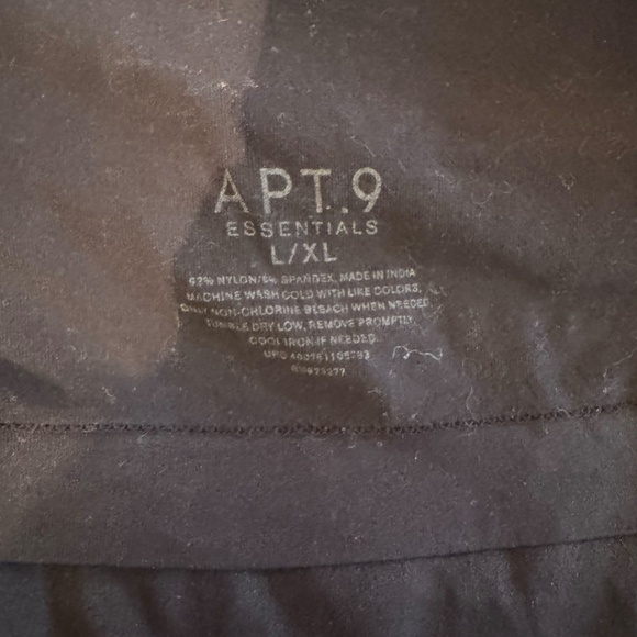 APT. 9 Black Tank Top with Adjustable Straps – Size L/XL - Picture 5 of 5